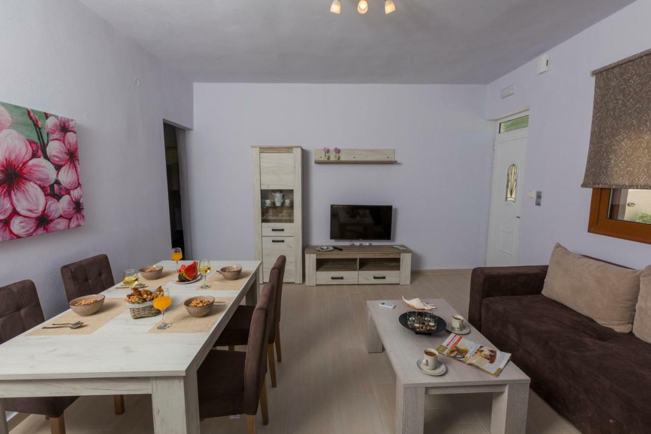 Villa Villekula Chavdata Esterno foto